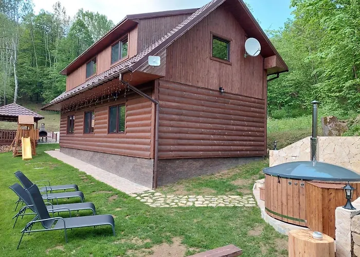 U Michala- Neakceptujeme Mlade Partie בקתה