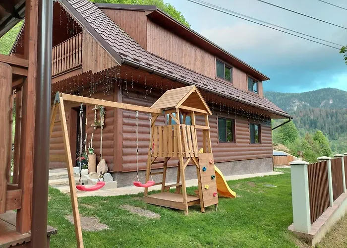 U Michala- Neakceptujeme Mlade Partie בקתה *