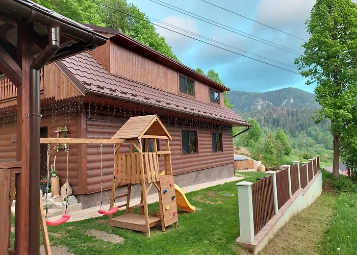 U Michala- Neakceptujeme Mlade Partie * טרצ'ובה