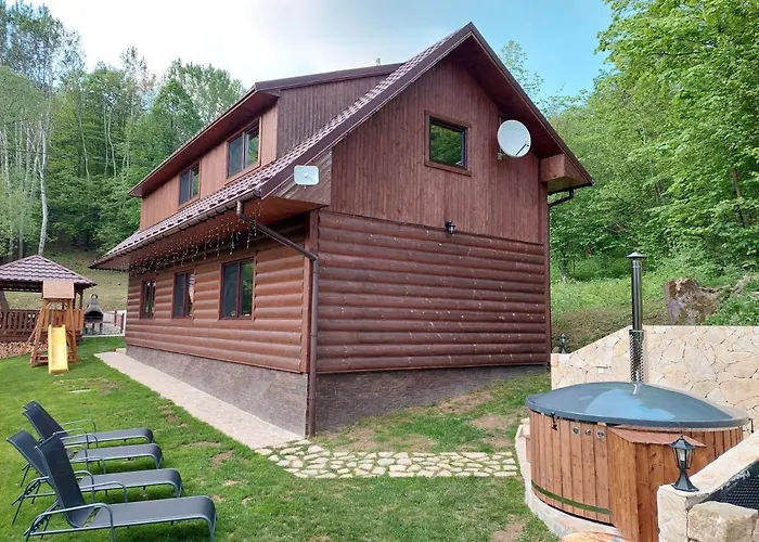 U Michala- Neakceptujeme Mlade Partie בקתה טרצ'ובה