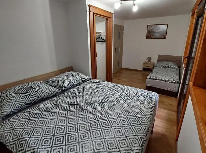 U Michala- Neakceptujeme Mlade Partie