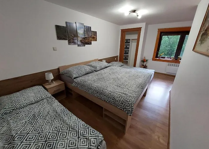 U Michala- Neakceptujeme Mlade Partie Terchová