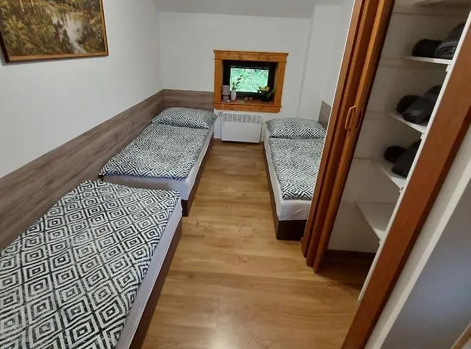 U Michala- Neakceptujeme Mlade Partie *