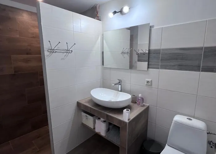 U Michala- Neakceptujeme Mlade Partie *